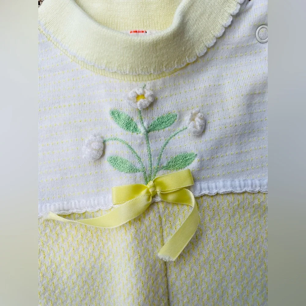 Vintage  Y2K 90’s Health-Tex Baby Girl Outfit  Sz. 6 Mos.